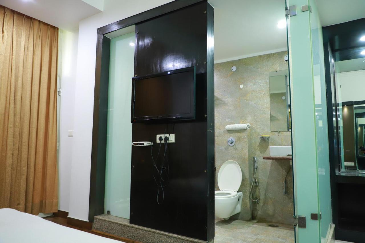 Hotel Parth Inn Ghaziabad Eksteriør bilde