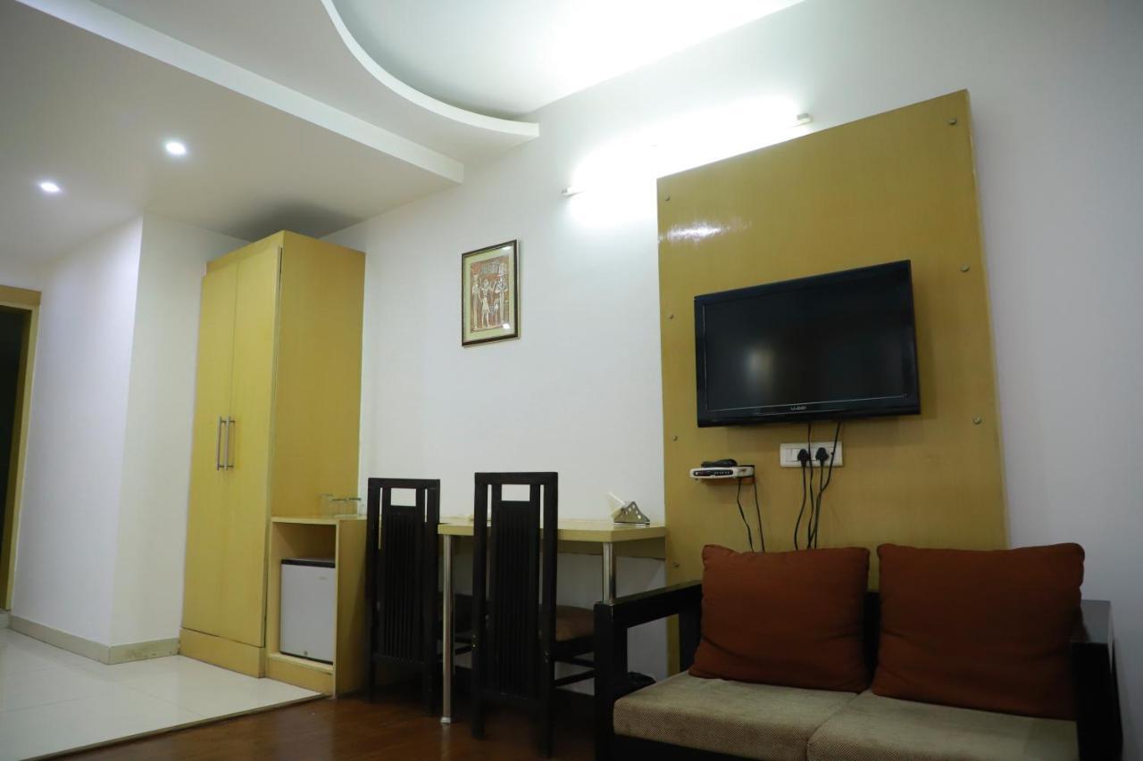 Hotel Parth Inn Ghaziabad Eksteriør bilde