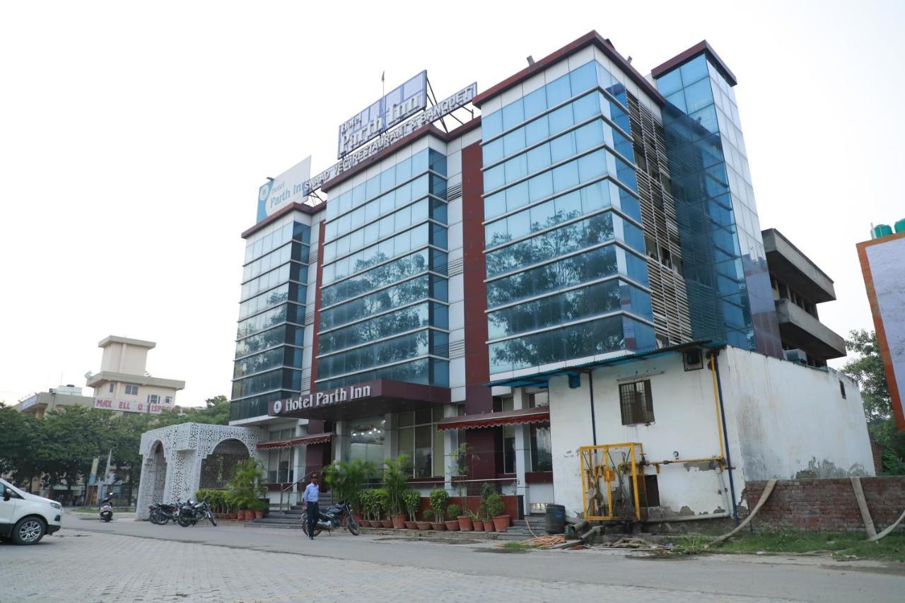Hotel Parth Inn Ghaziabad Eksteriør bilde
