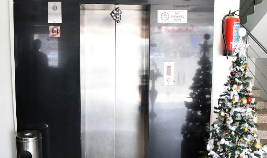 Hotel Parth Inn Ghaziabad Eksteriør bilde