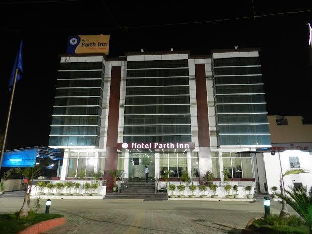 Hotel Parth Inn Ghaziabad Eksteriør bilde