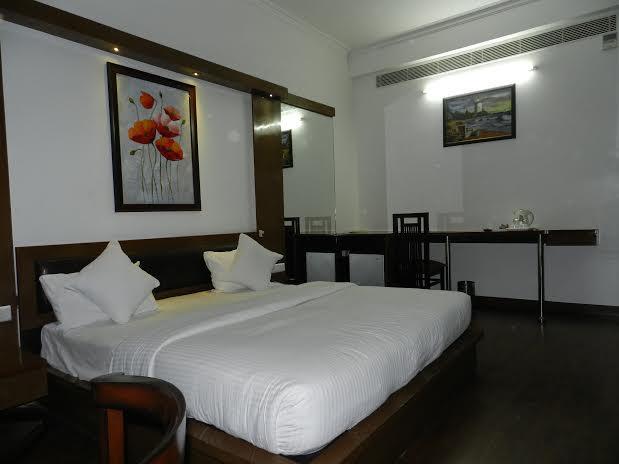 Hotel Parth Inn Ghaziabad Eksteriør bilde