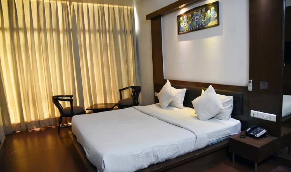 Hotel Parth Inn Ghaziabad Eksteriør bilde