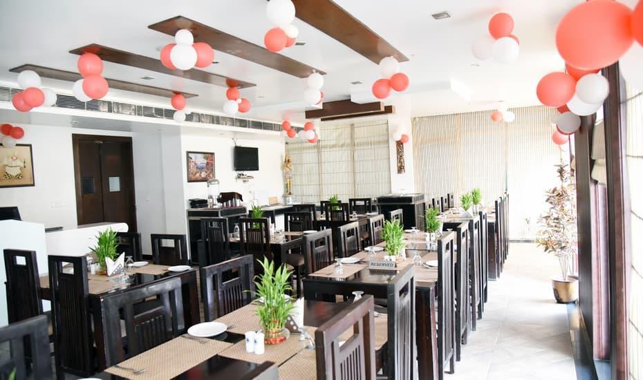 Hotel Parth Inn Ghaziabad Eksteriør bilde