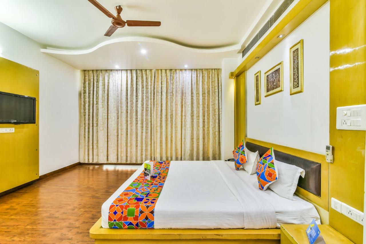Hotel Parth Inn Ghaziabad Eksteriør bilde