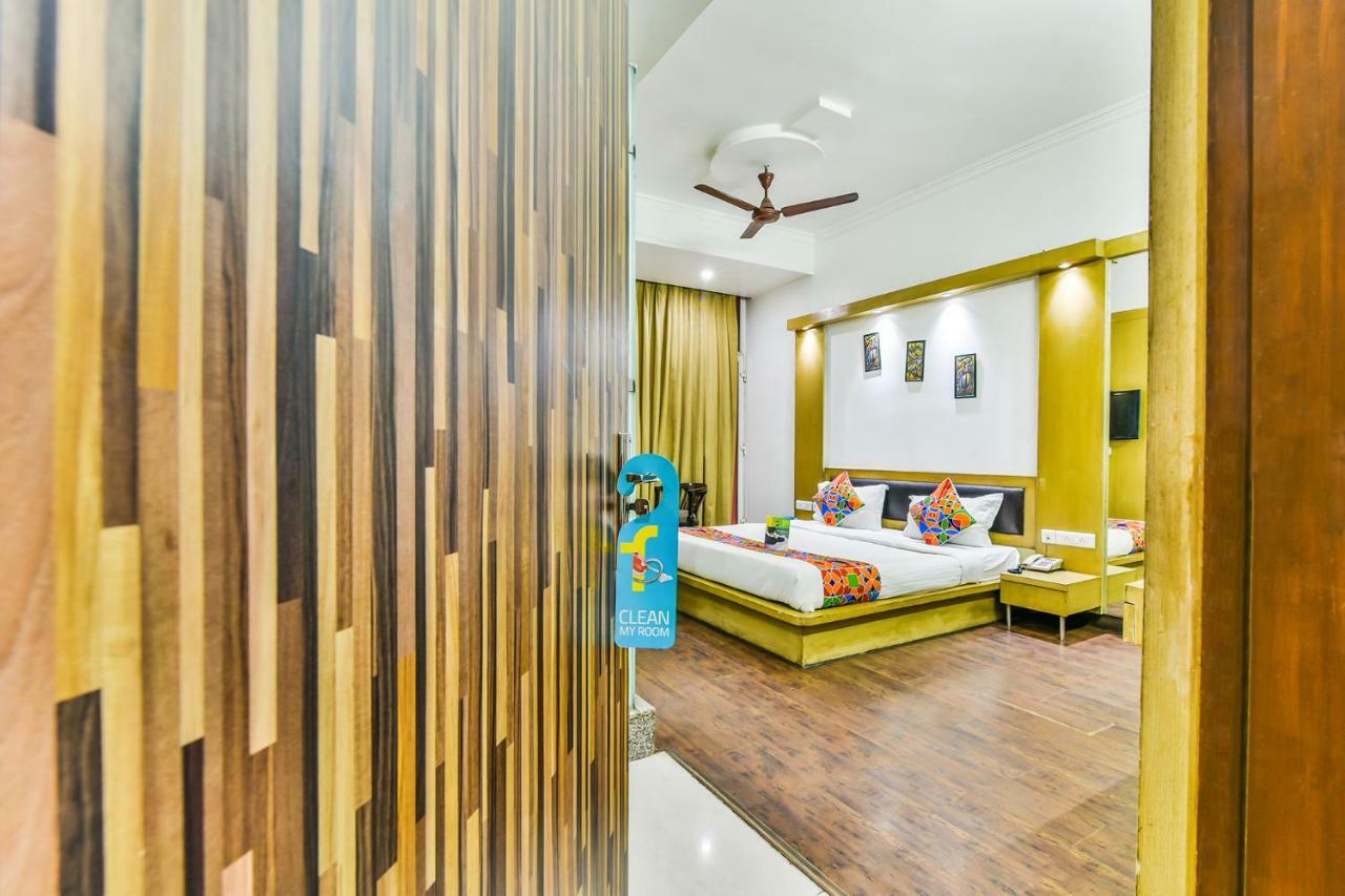 Hotel Parth Inn Ghaziabad Eksteriør bilde