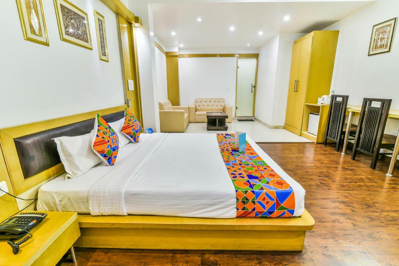 Hotel Parth Inn Ghaziabad Eksteriør bilde