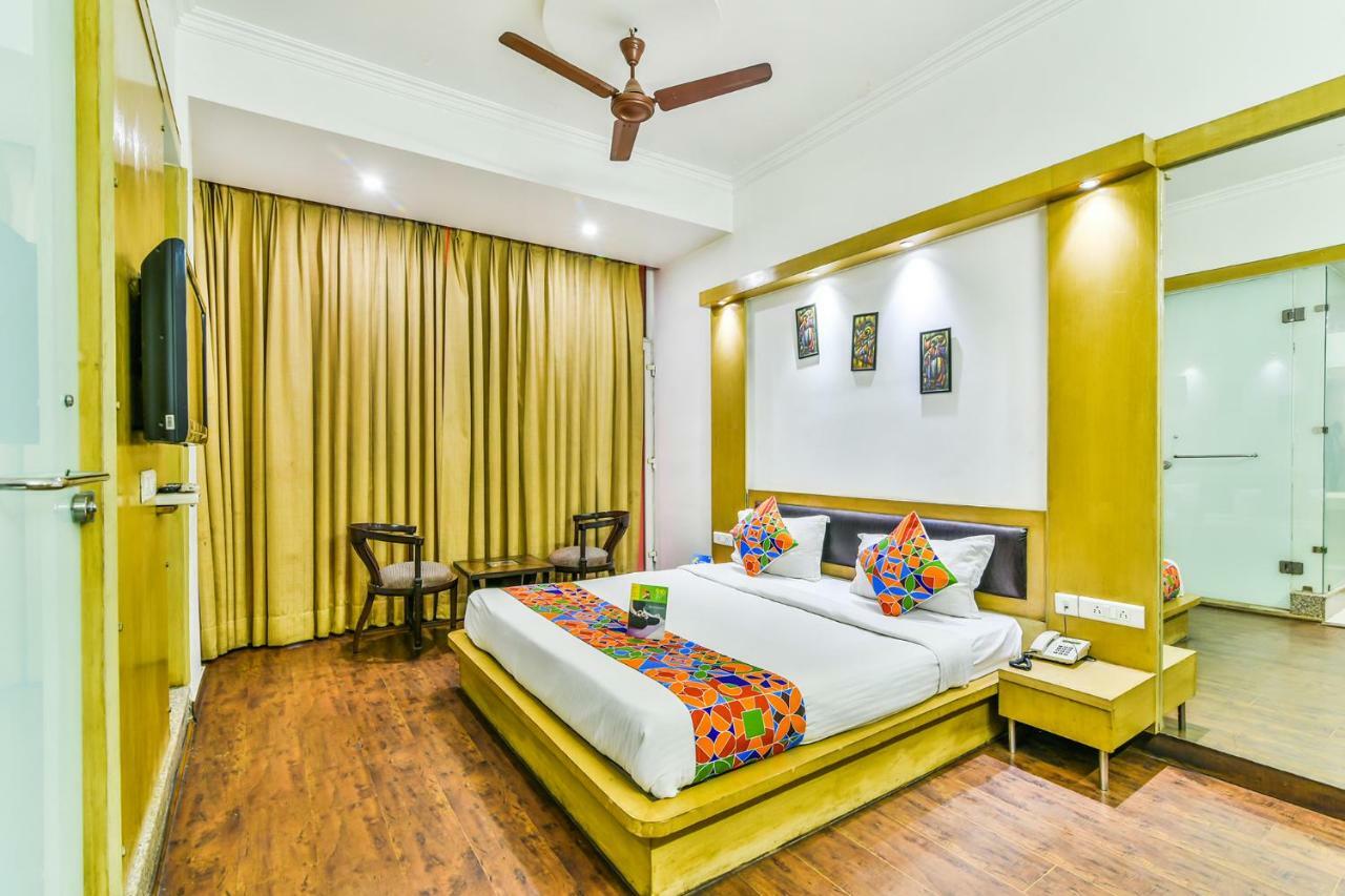 Hotel Parth Inn Ghaziabad Eksteriør bilde