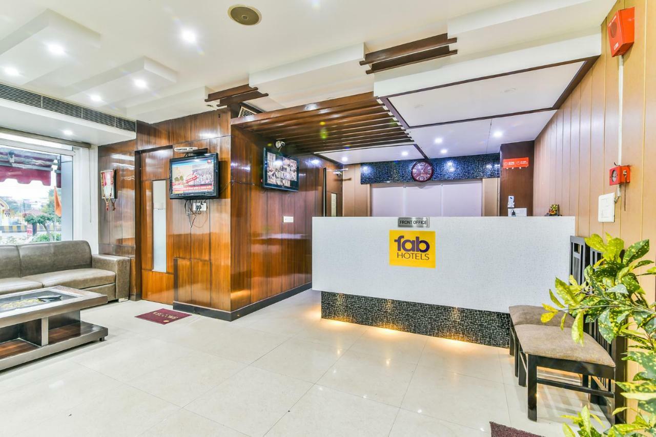 Hotel Parth Inn Ghaziabad Eksteriør bilde