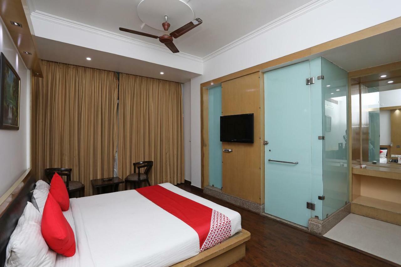 Hotel Parth Inn Ghaziabad Eksteriør bilde